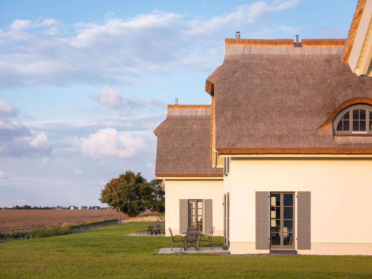 Reetland Am Meer - Premium Reetdachvilla Mit 2 Schlafzimmern, Sauna Und Kamin E04 Dranske Extérieur photo